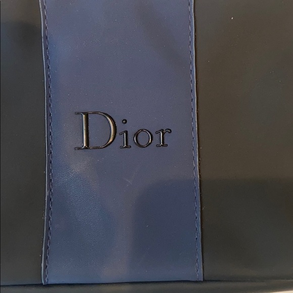 Christian Dior Makeup Case - Picture 15 of 16